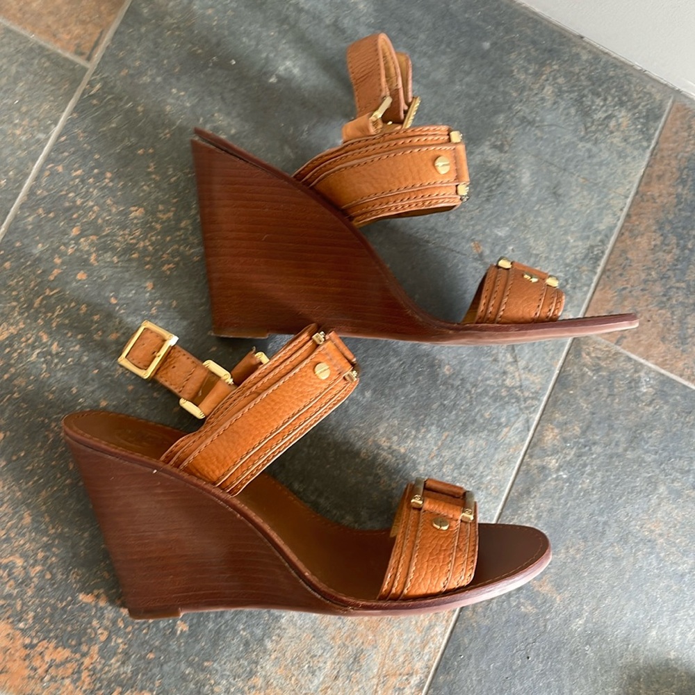 Tory Burch Cary’s tumbled leather size 8.5